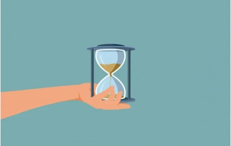 "Tout vient à point à qui sait attendre"